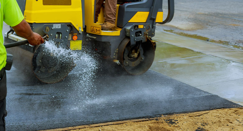 concrete vs asphalt roads