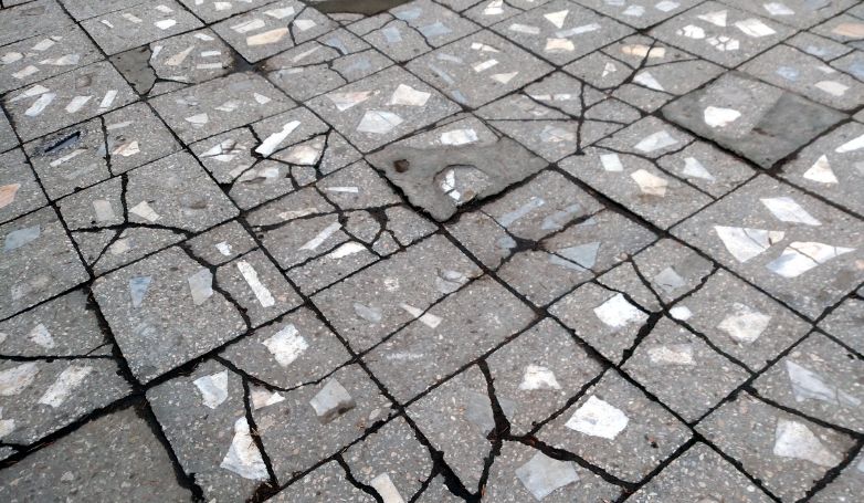 The concrete patio hasn't repaired properly and Paving Finder has some additional advice