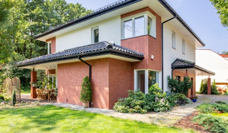 Permeable Driveway - 7 Options, Benefits and Costs - Paving Finder