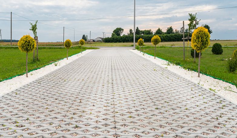 Aesthetic permeable paver driveway